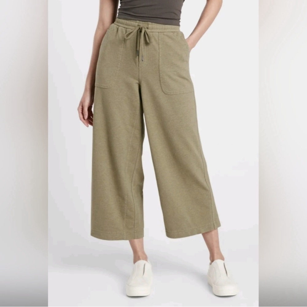 Athleta Farrallon heathered wide leg crop